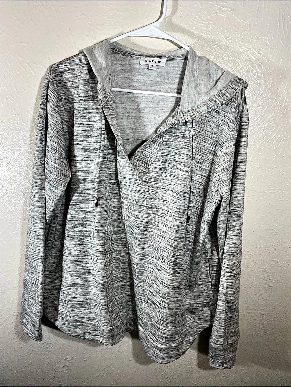 Kinesis Gray Hooded Long Sleeve Top Size Large Like New